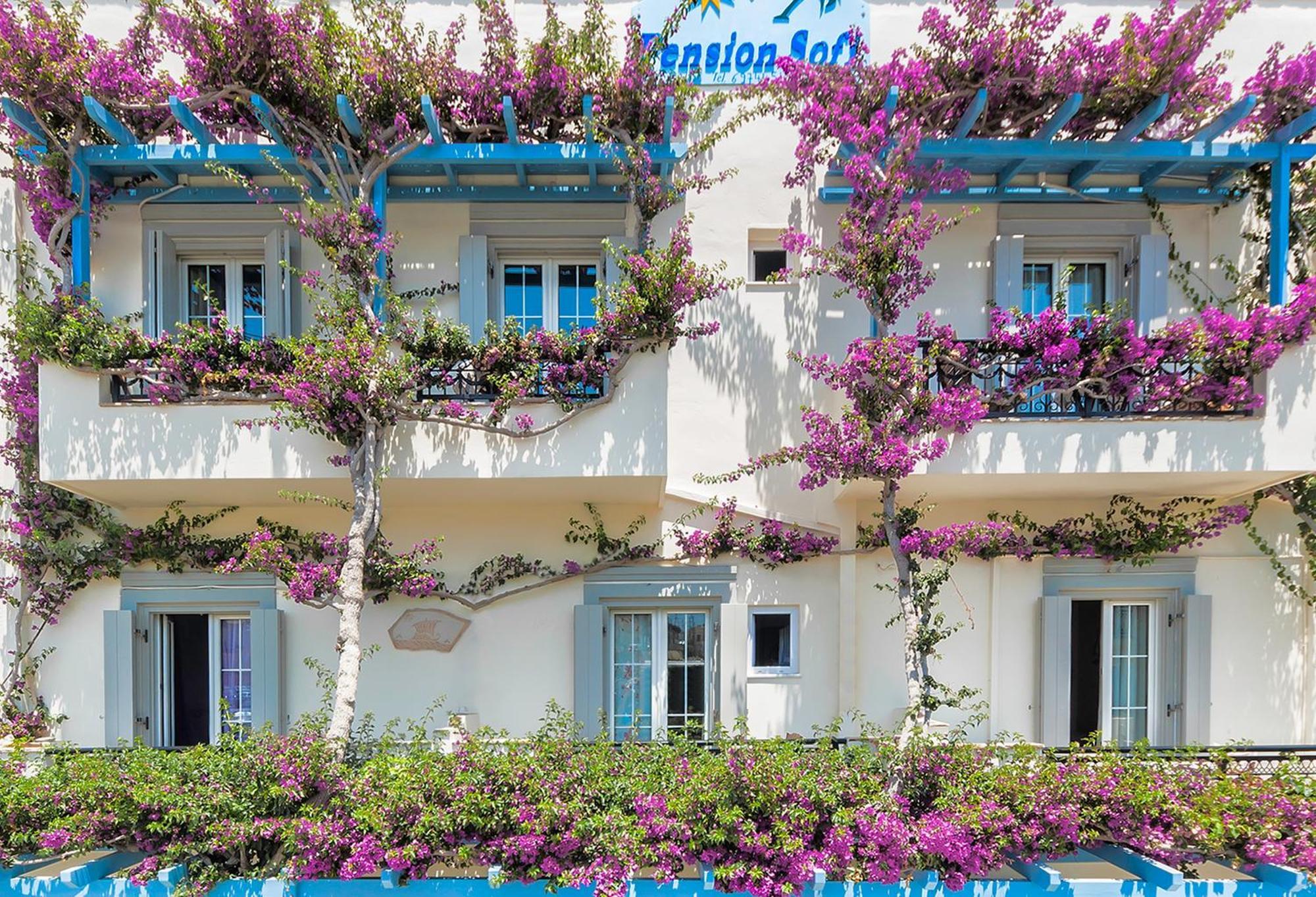Sofi Pension Naxos City 外观 照片