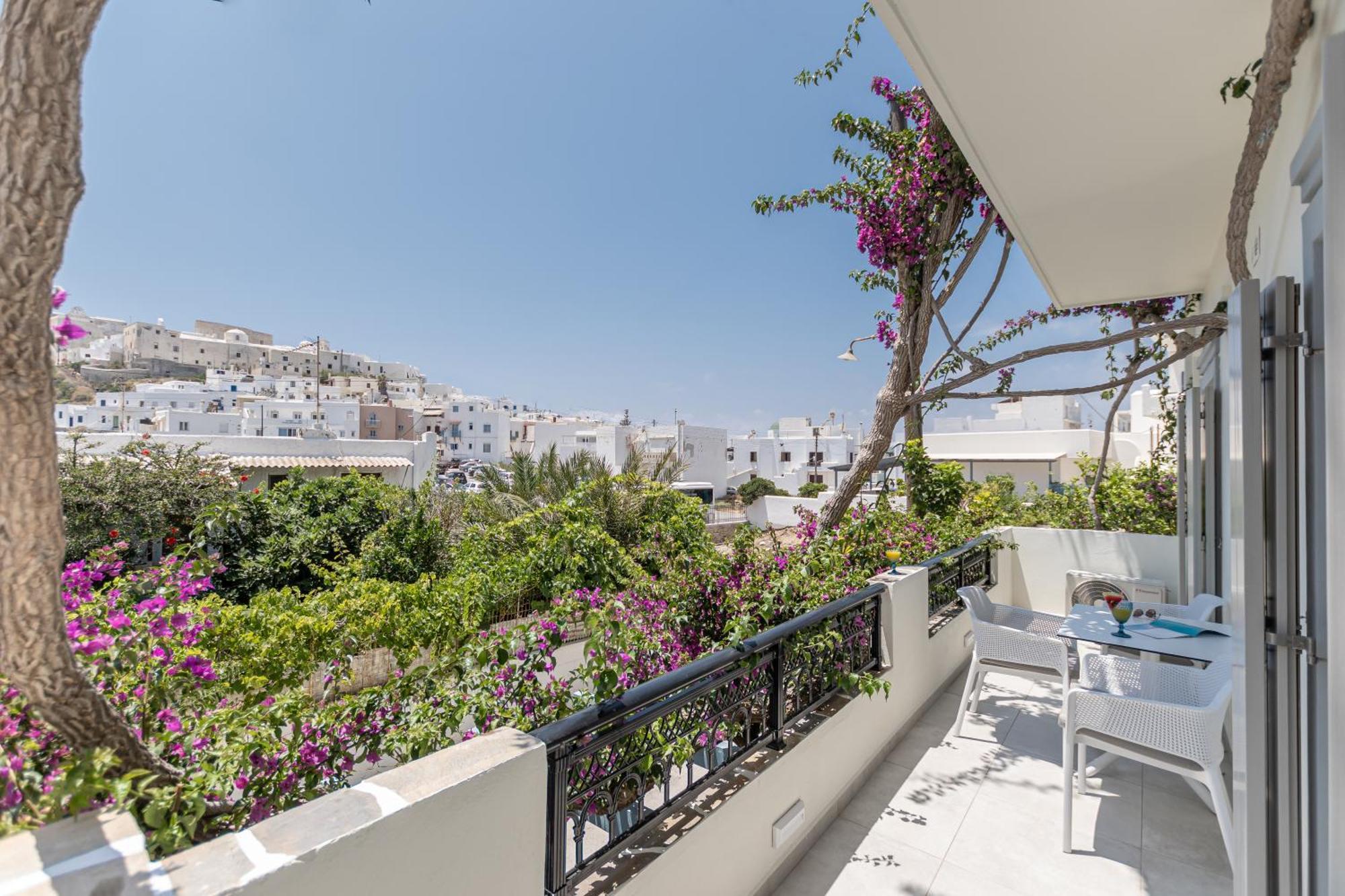 Sofi Pension Naxos City 外观 照片