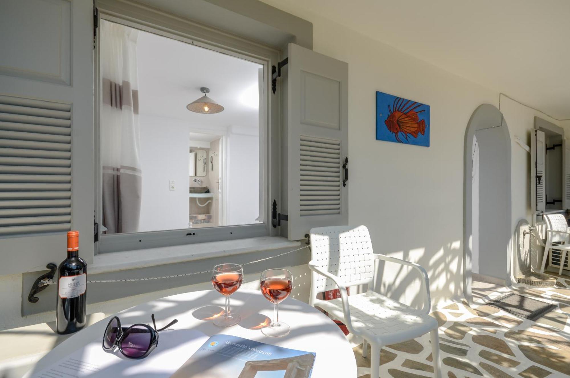 Sofi Pension Naxos City 外观 照片