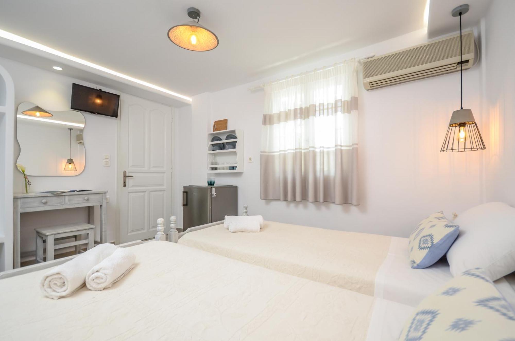 Sofi Pension Naxos City 外观 照片