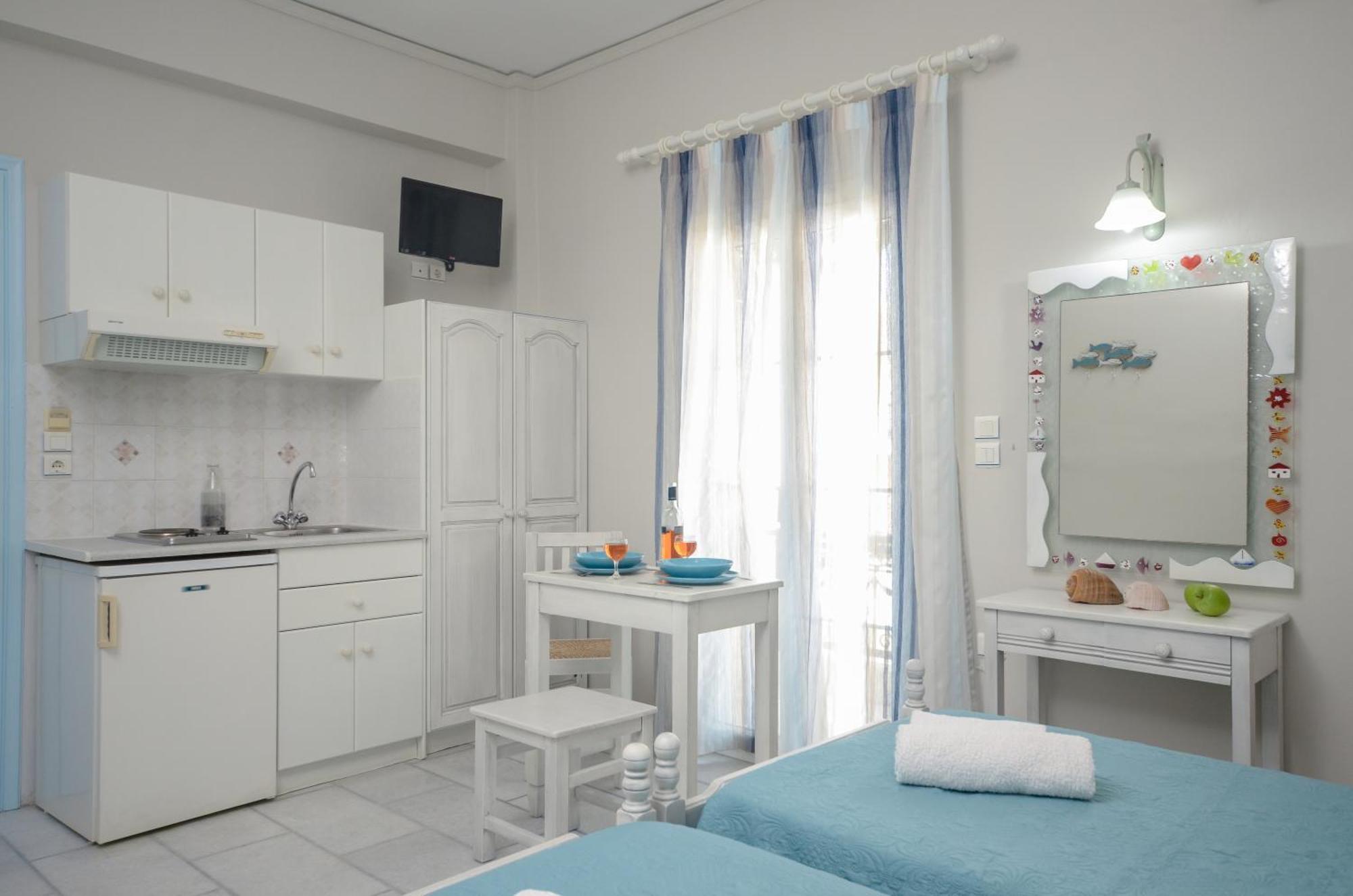 Sofi Pension Naxos City 外观 照片
