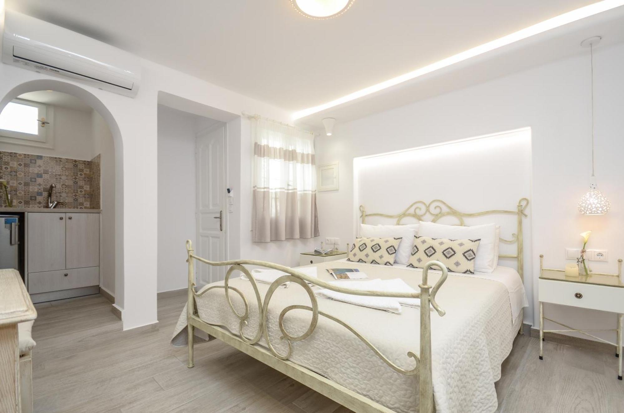 Sofi Pension Naxos City 外观 照片