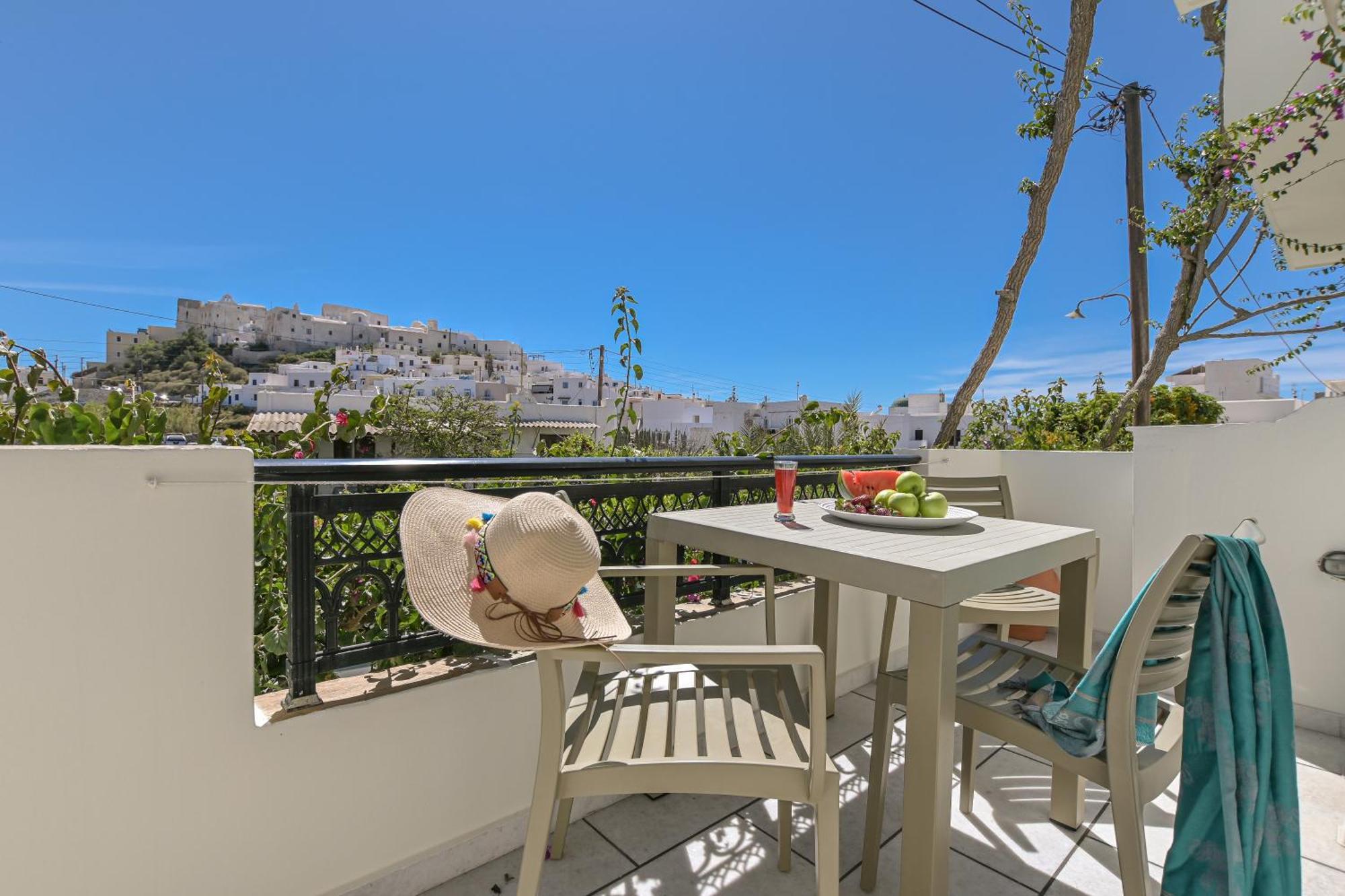 Sofi Pension Naxos City 外观 照片